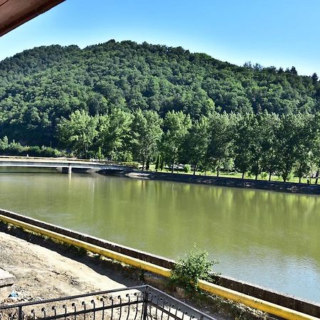 Hotel Ostrov Călimăneşti Εξωτερικό φωτογραφία