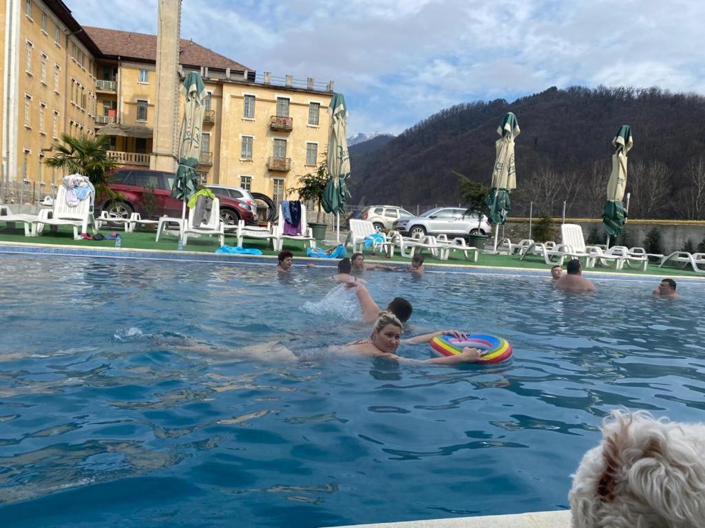 Hotel Ostrov Călimăneşti Εξωτερικό φωτογραφία